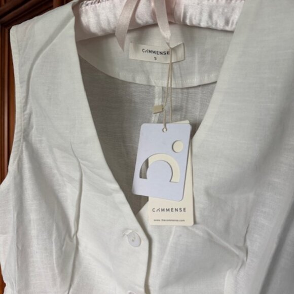NWT Commense two piece linen blend sleeveless button vest and wide shorts, small - Picture 4 of 7